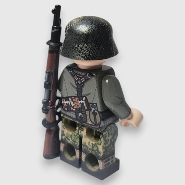 Ultra Rare Fantassin Allemand (Base Old Dark Grey)