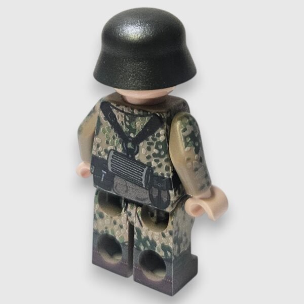 UB Fantassin (Dot 44 Camo)