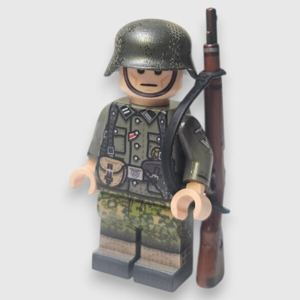 Ultra Rare Fantassin Allemand (Base Old Dark Grey)
